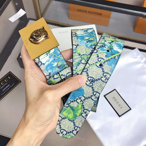 スーパーコピーグッチベルト背面デザイン